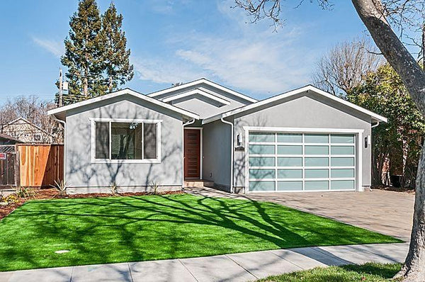 Contemporary Aluminum & White Laminate (Privacy) Glass Garage Door